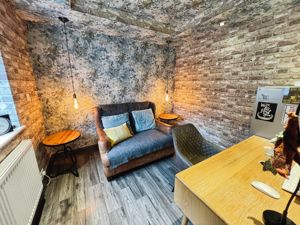 Sitting room- click for photo gallery